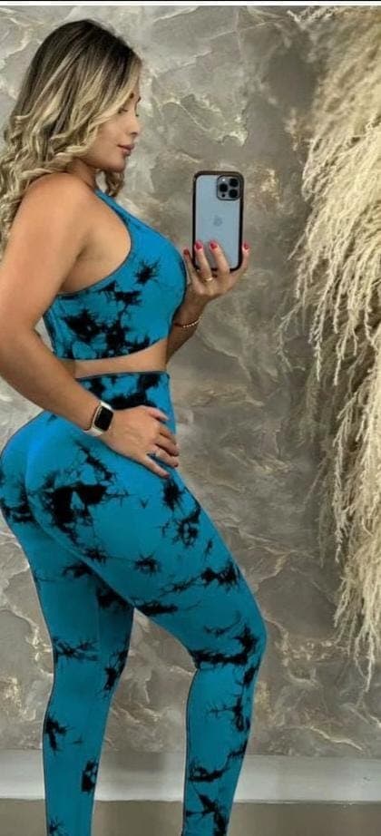 Conjunto de licra larga y top marmoleado0