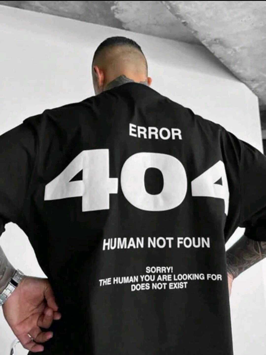 Pullover negro oversized estampado con ERROR 4040